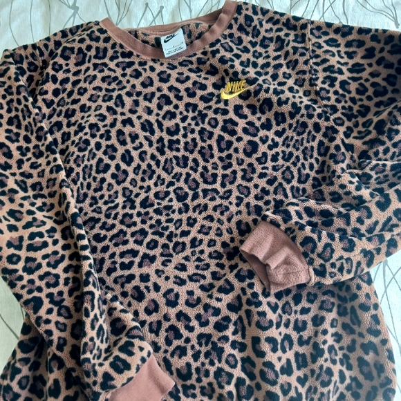 Nike leopard sweatshirt - Picture 4 of 4